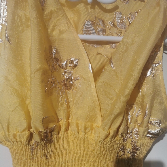 ZARA limited edition yellow v neck smocked top - Picture 7 of 9